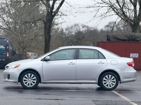 Used 2012 Toyota Corolla LE image 4