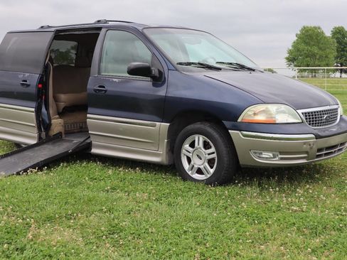 Used 2002 Ford Windstar SEL FWD image 1