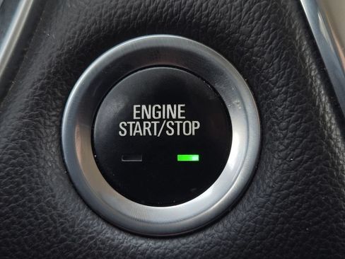 Used 2020 Chevrolet Traverse LS FWD image 17
