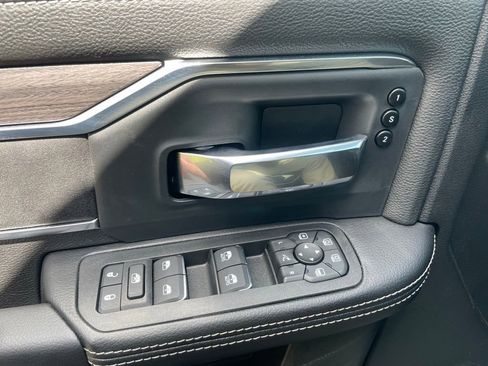 New 2026 RAM 2500 Laramie AWD/4WD image 26