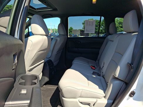 Used 2022 Honda Passport EX-L image 10