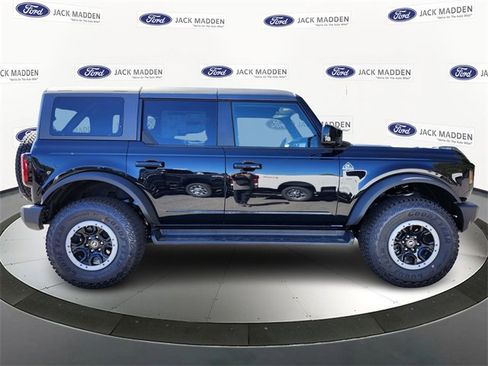 New 2025 Ford Bronco Outer Banks w/ Sasquatch Package image 6