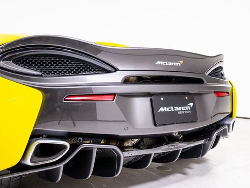 Used 2018 McLaren 570S Spider image 13