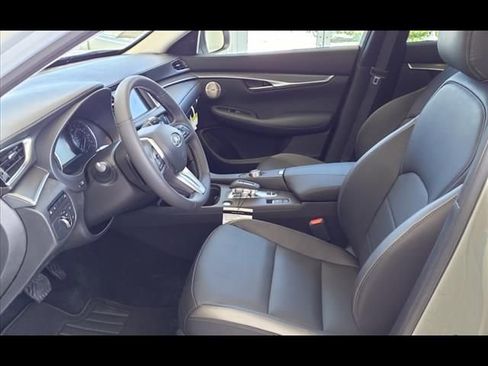 Used 2024 INFINITI QX50 Luxe image 11