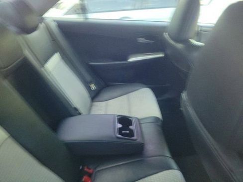 Used 2014 Toyota Camry SE FWD image 5