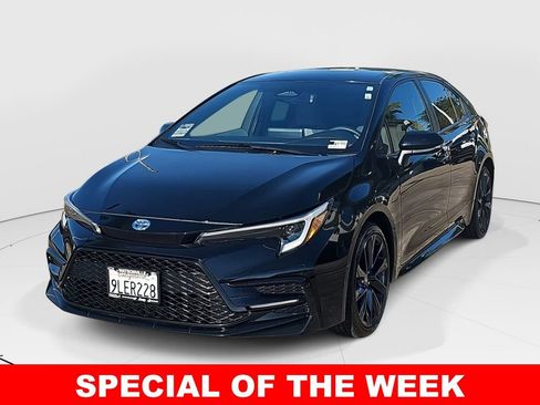 Used 2024 Toyota Corolla SE w/ Convenience Package image 7