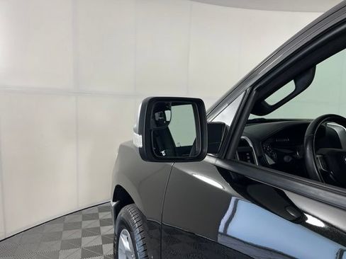 Used 2019 RAM 1500 Big Horn AWD/4WD image 14