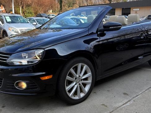 Used 2012 Volkswagen Eos Komfort image 4