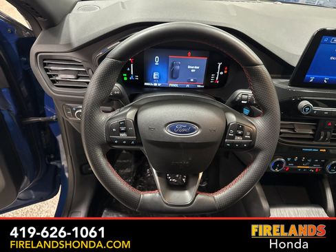 Used 2023 Ford Escape ST-Line Select image 17