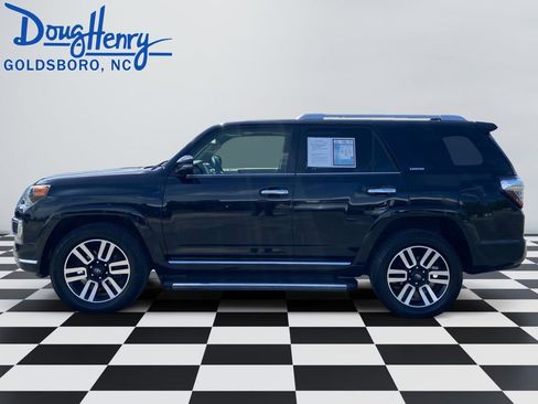 Used 2017 Toyota 4Runner Limited AWD/4WD image 2