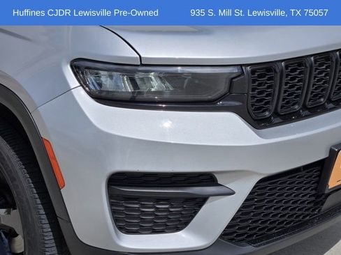 Certified 2023 Jeep Grand Cherokee Altitude RWD image 10