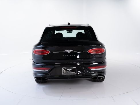Certified 2021 Bentley Bentayga image 4
