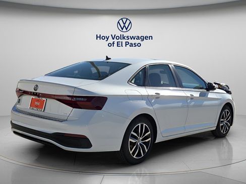 New 2026 Volkswagen Jetta SE image 3