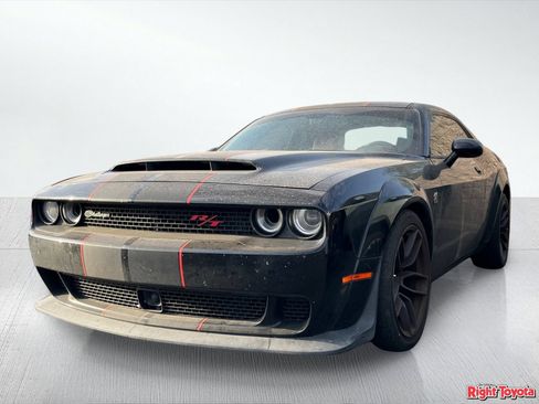 Used 2019 Dodge Challenger R/T Scat Pack RWD image 2