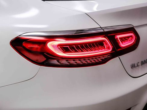 Used 2020 Mercedes-Benz GLC 300 4MATIC Coupe image 7