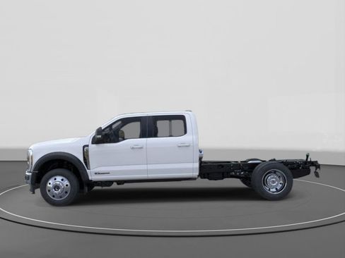 New 2026 Ford F450 Lariat AWD/4WD image 3