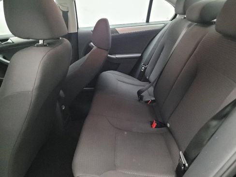 Used 2015 Volkswagen Jetta SE FWD image 18