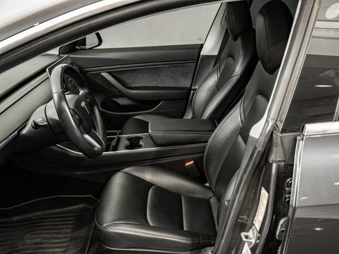 Used 2019 Tesla Model 3 Long Range RWD image 19