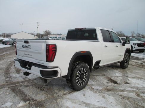 New 2026 GMC Sierra 2500 Denali Ultimate w/ Max Trailering Package image 5