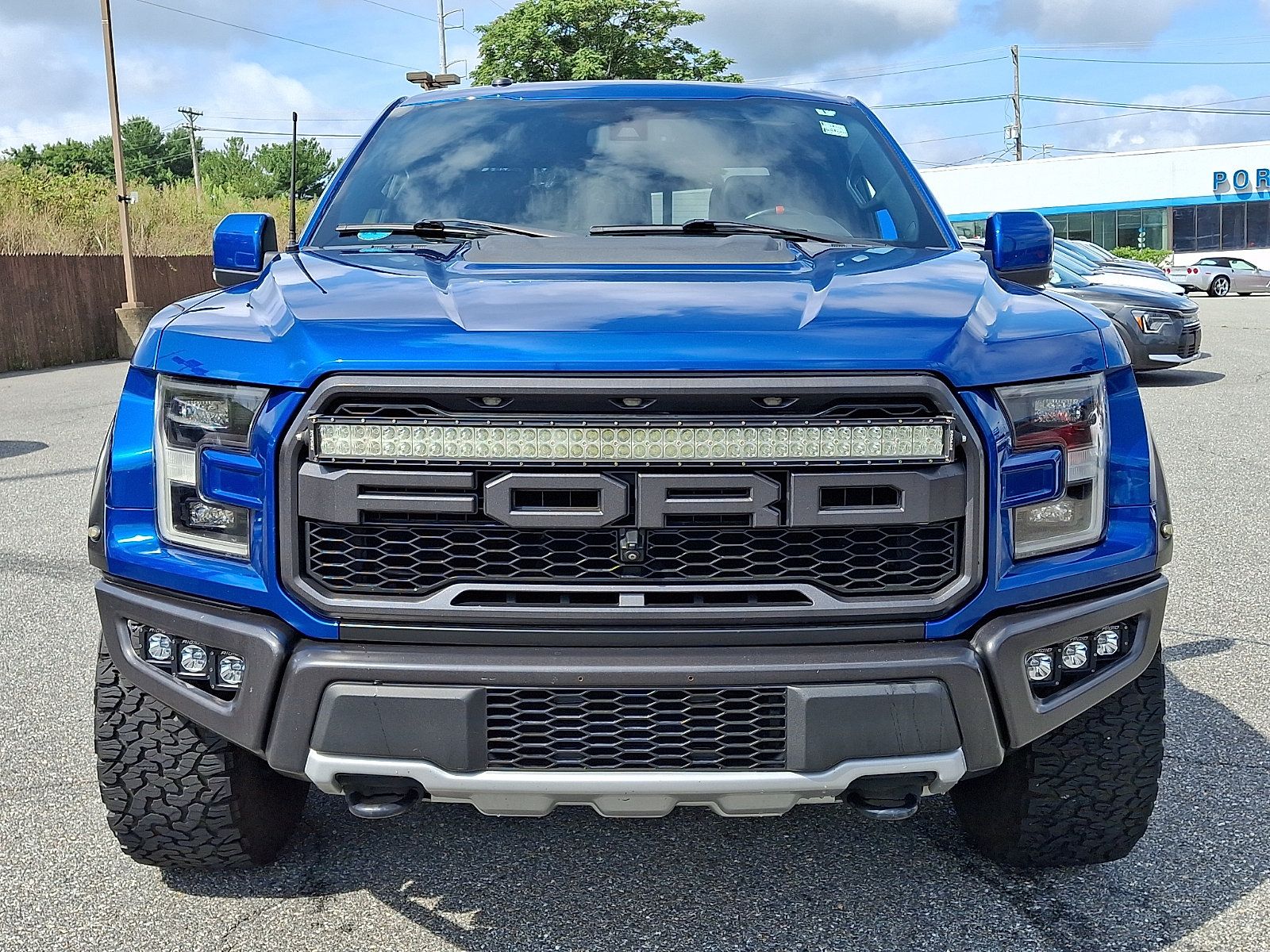 Used 2018 Ford F150 Raptor w/ Equipment Group 802A Luxury AWD/4WD image 2