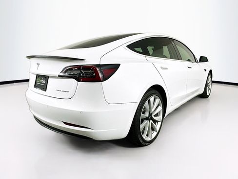 Used 2018 Tesla Model 3 Long Range image 9