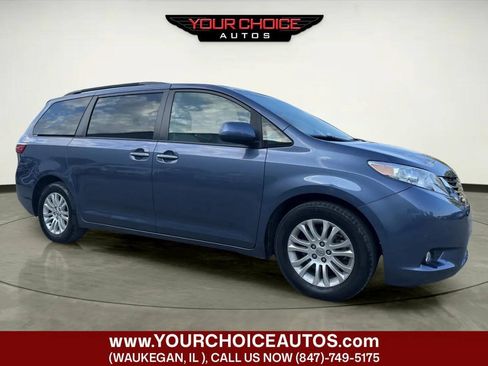 Used 2015 Toyota Sienna XLE FWD image 8