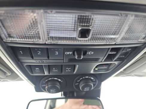 Used 2021 Toyota 4Runner TRD Off-Road Premium w/ Moonroof Package AWD/4WD image 25