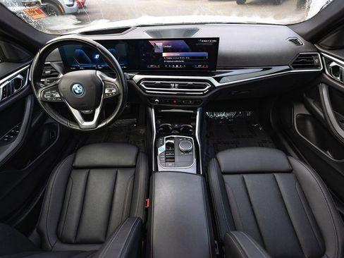 Used 2024 BMW i4 xDrive40i image 27