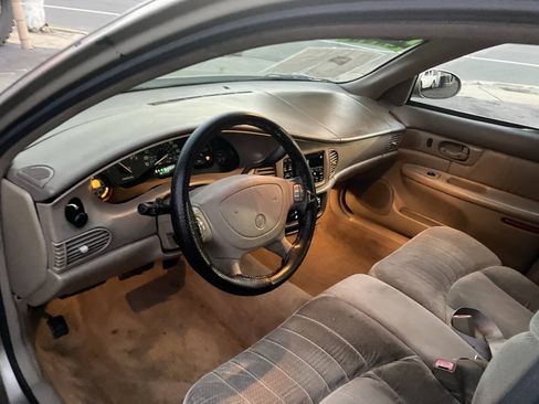 Used 2002 Buick Century Custom w/ Special Edition Pkg FWD image 21