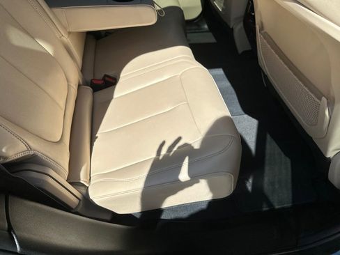 Used 2023 Jeep Grand Cherokee Limited AWD/4WD image 20