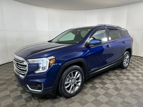 Used 2022 GMC Terrain SLT w/ Infotainment Package II image 7