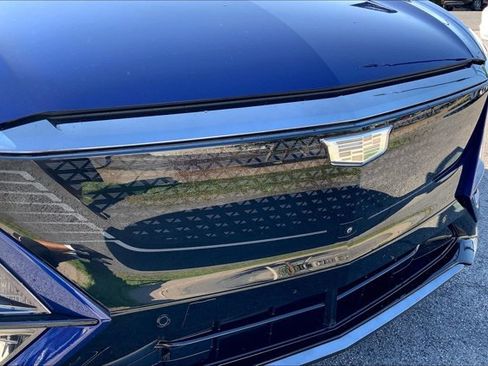 Used 2024 Cadillac Lyriq Sport AWD/4WD image 30
