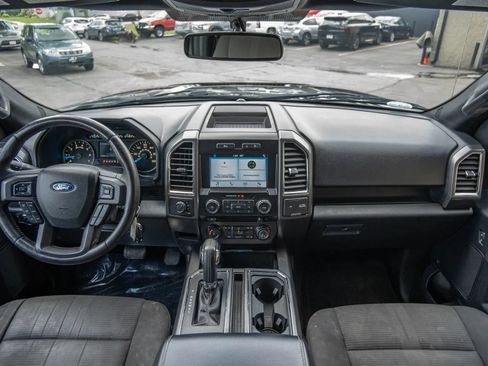 Used 2017 Ford F150 4x4 SuperCrew image 19