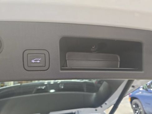 New 2026 Chevrolet Equinox RS w/ Convenience Package III FWD image 16