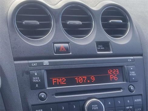 Used 2011 Nissan Altima 2.5 S w/ Convenience Pkg image 14