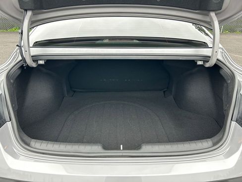 Used 2025 Hyundai Elantra Sport FWD image 23