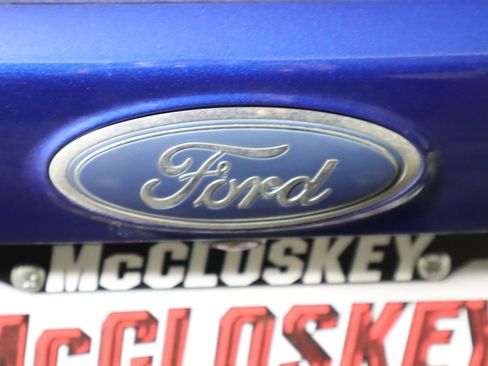 Used 2017 Ford Escape Titanium w/ Equipment Group 301A AWD/4WD image 8