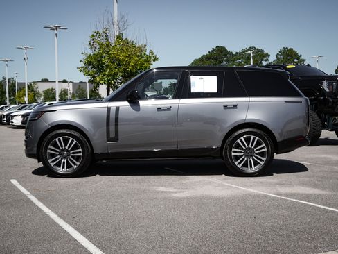 Used 2023 Land Rover Range Rover SE AWD/4WD image 7