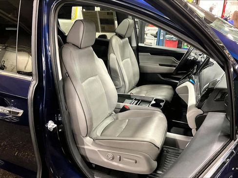 Used 2023 Honda Odyssey Elite image 8
