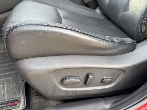 Used 2019 Nissan Rogue Sport SL image 18