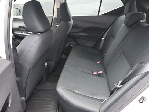 Used 2025 Nissan Kicks Play S image 12