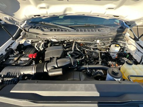 Used 2023 Ford F250 XLT image 3
