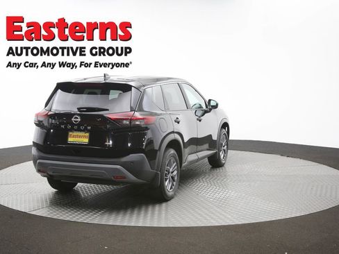 Used 2023 Nissan Rogue S AWD/4WD image 40