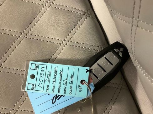Used 2022 Mitsubishi Outlander SEL AWD/4WD image 35
