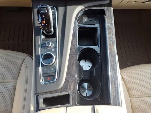 Used 2023 Cadillac Escalade ESV Premium Luxury image 20