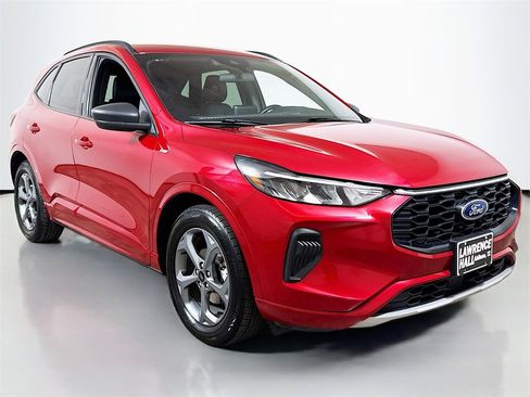 Used 2024 Ford Escape ST-Line image 3