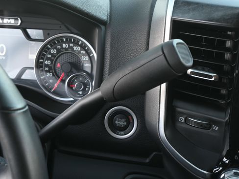 Used 2024 RAM 2500 Big Horn w/ Night Edition image 10