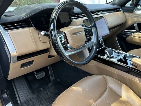 Used 2023 Land Rover Range Rover Long Wheelbase SE AWD/4WD image 11