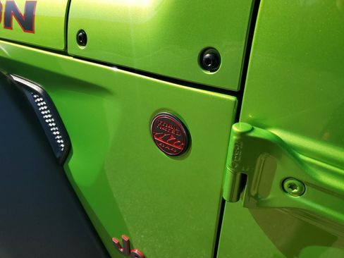 Used 2025 Jeep Wrangler Rubicon image 6