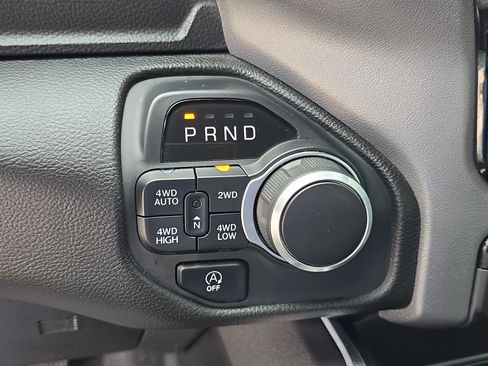 Used 2025 RAM 1500 Big Horn AWD/4WD image 26